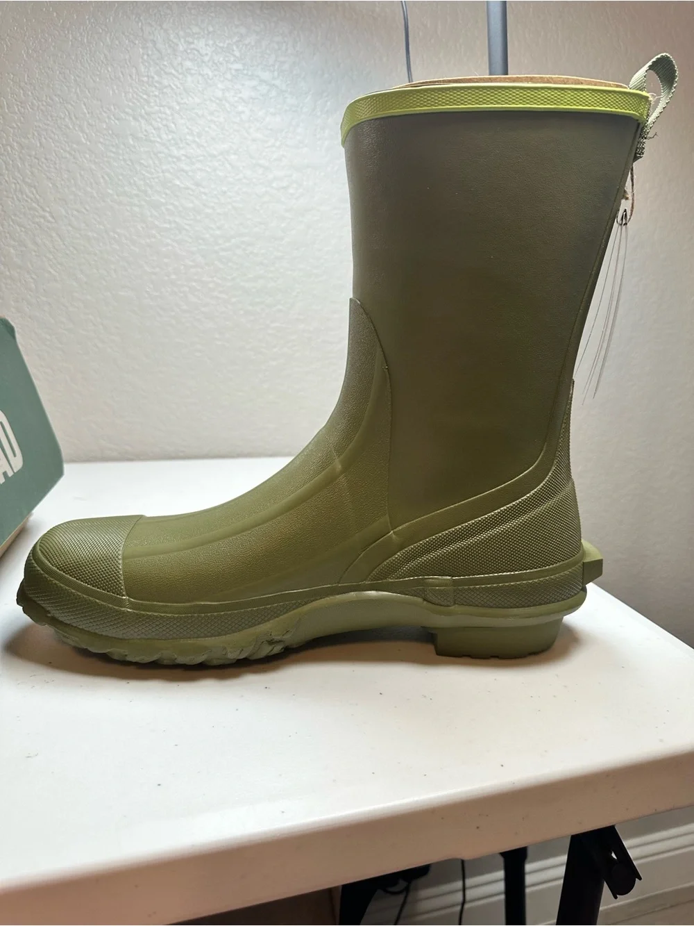 NIB The MUCK Boot Co Men’s Olive Green Harvester 12” Rubber Boot - Size 14